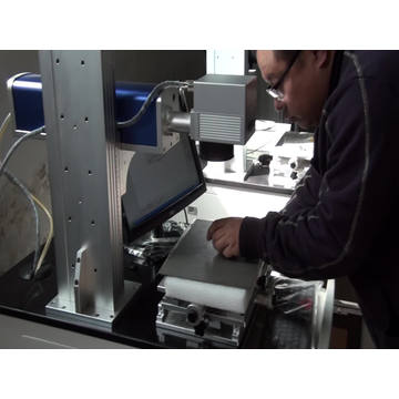 Machine de marquage automatique de prix usine direct / fibre de la machine de marquage laser 20w